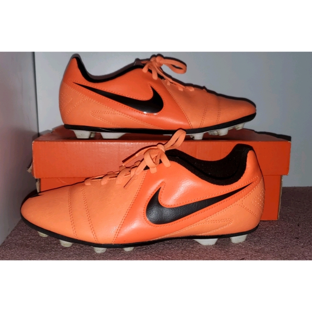 Nike Soccer Shoes Cleats
